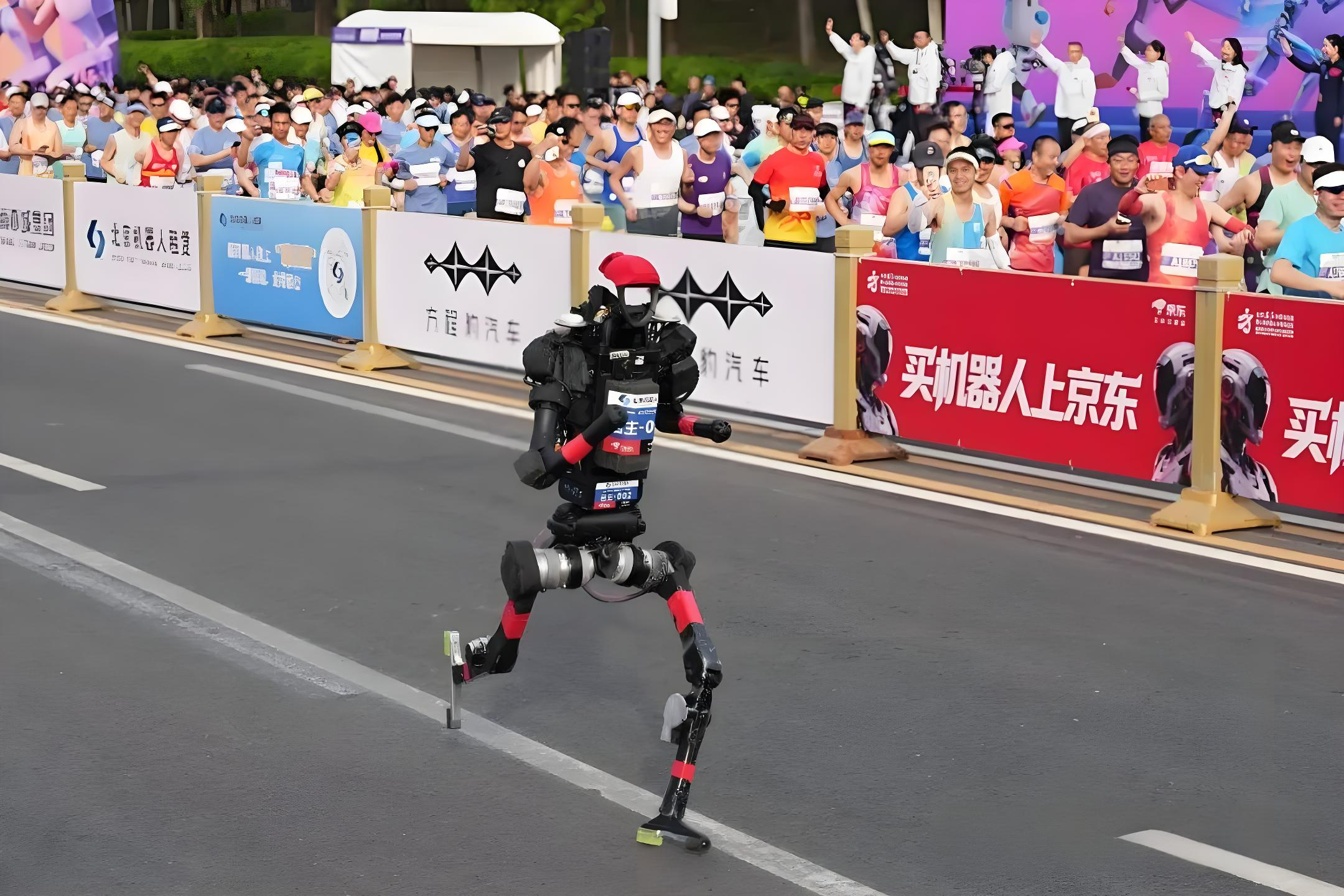 ロボット が ハフ マラソン で 勝利 し,ケーブル 産業 が 新しい 飛躍 を 遂げる